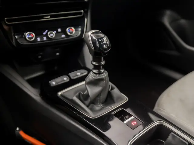 Opel Mokka 1.2 Elegance Sport 2021 Benzine 10