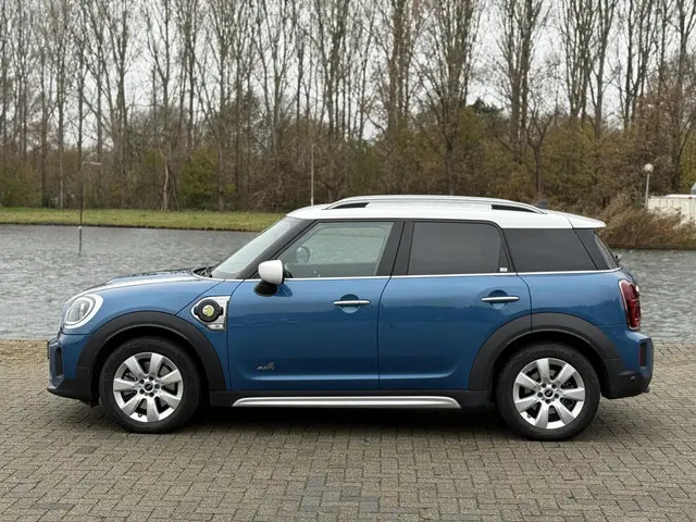 MINI Countryman Cooper S E ALL4 2023 Hybride Benzine 11