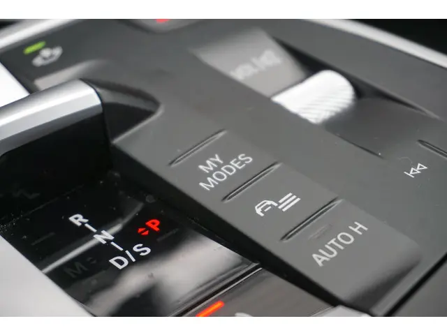 BMW X1 sDrive18i 2023 Benzine 18