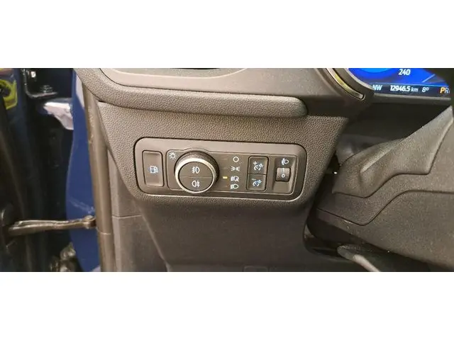 Ford Kuga 2.5 PHEV Titanium 2024 Hybride Benzine 13