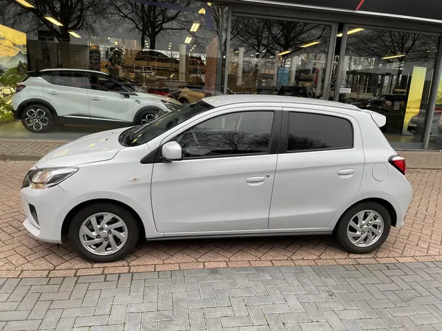 Mitsubishi Space Star 1.2 Dynamic 2022 Benzine 3