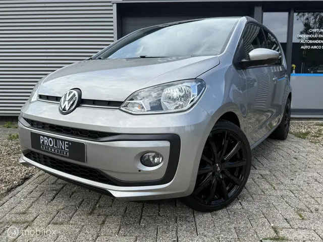 Volkswagen up! 1.0 BMT high up! 2017 Benzine 20