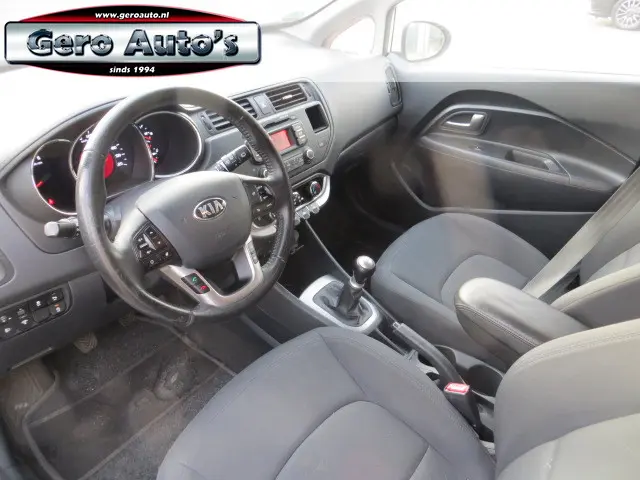 Kia Rio 1.2 CVVT Design Edition 5 deurs 2013 Benzine 2