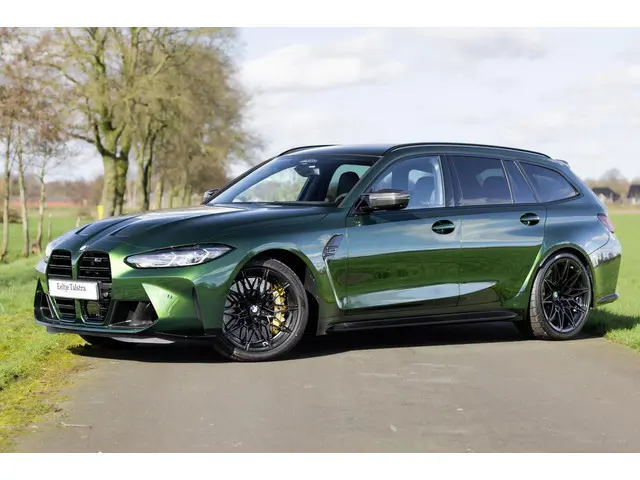 BMW M3 3-serie Touring xDrive Competition 2024 Benzine