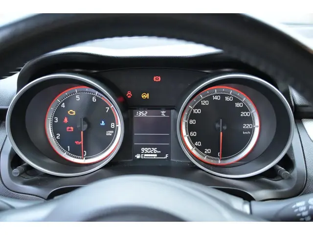 Suzuki Swift 1.2 Select 2017 Benzine 8