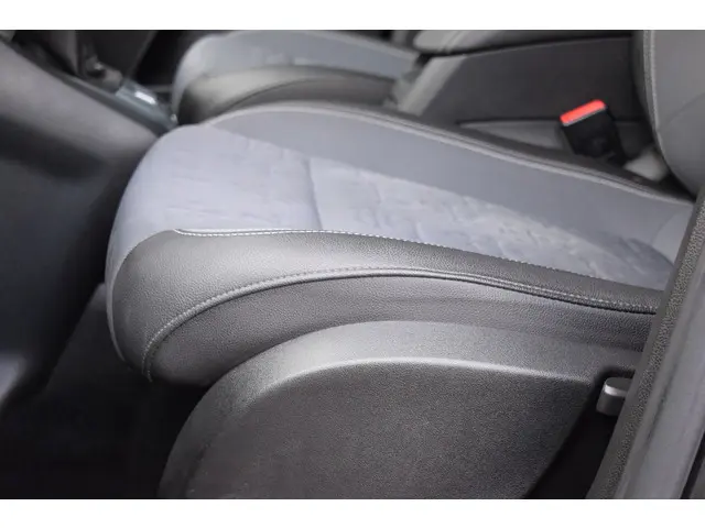 Opel Meriva 1.4 Turbo Cosmo 2015 Benzine 21