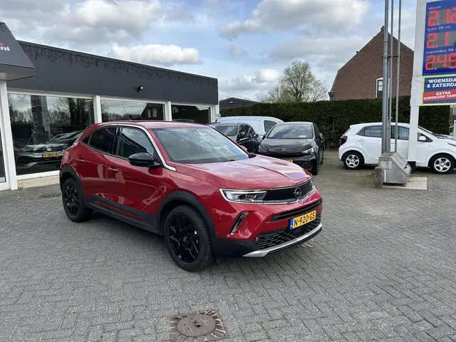 Opel Mokka 1.2 Turbo Business Elegance 2021 Benzine 2
