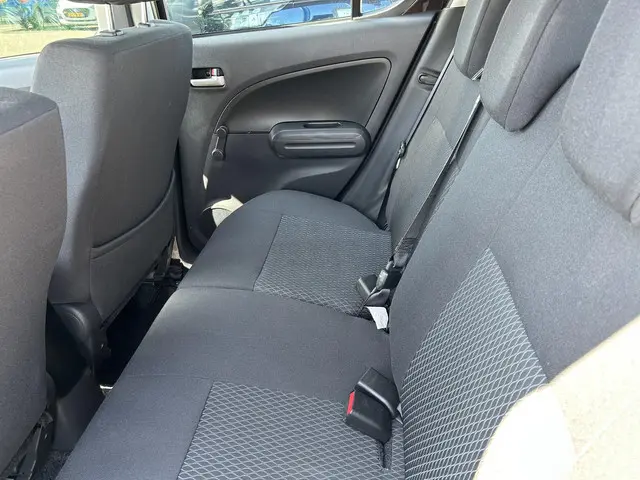 Suzuki Splash 1.2 Exclusive 2013 Benzine 16
