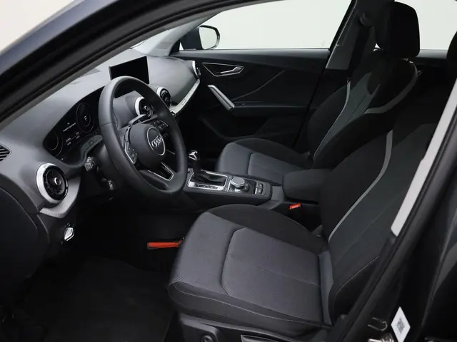 Audi Q2 35 TFSI/150PK Advanced edition 2024 Benzine 19