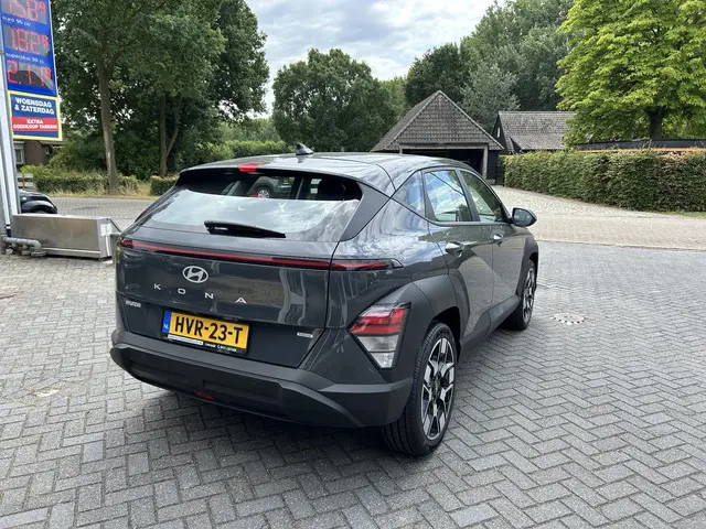 Hyundai Kona 1.6 GDI HEV Comfort 2024 Hybride Benzine 6