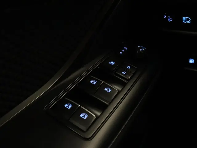 Toyota C-HR 1.2 Dynamic 2017 Benzine 15