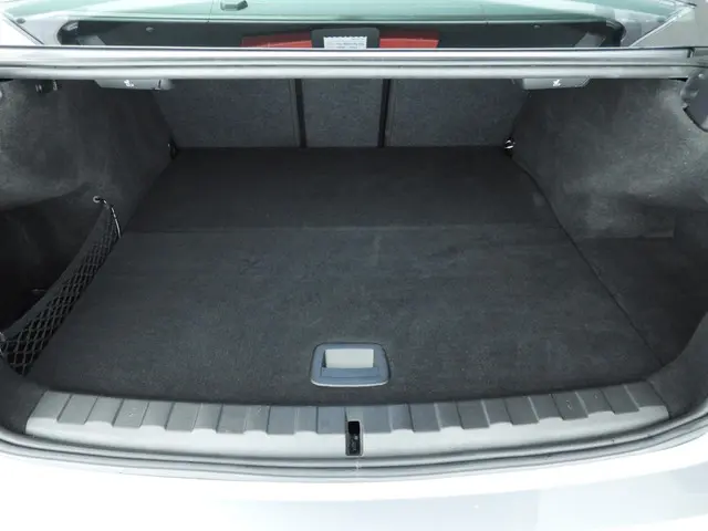 BMW 3 Serie Sedan 320e 2024 Hybride Benzine 9