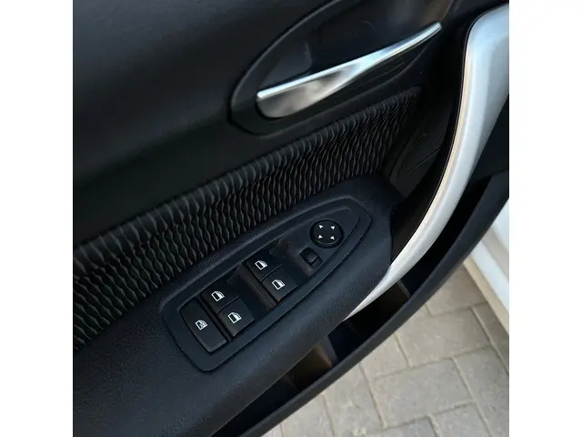 BMW 1 Serie 114i EDE Business 2013 Benzine 8