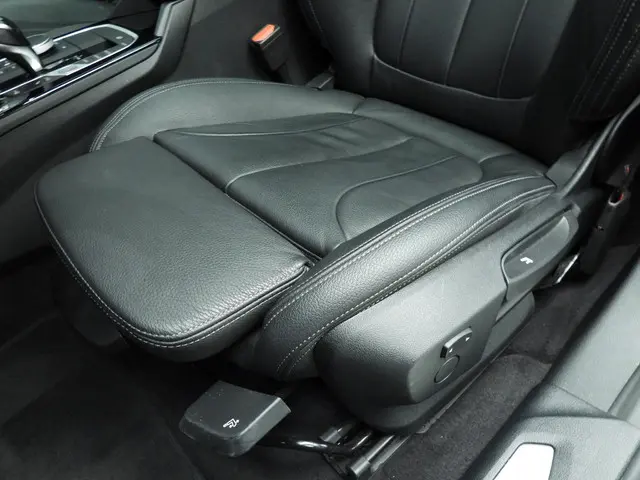 BMW 1 Serie 5-deurs 118i 2021 Benzine 16