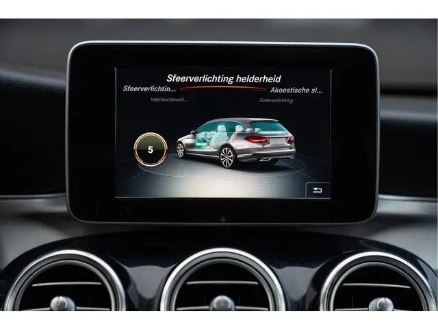 Mercedes-Benz C-Klasse Estate C180 AMG | 2017 Benzine 21