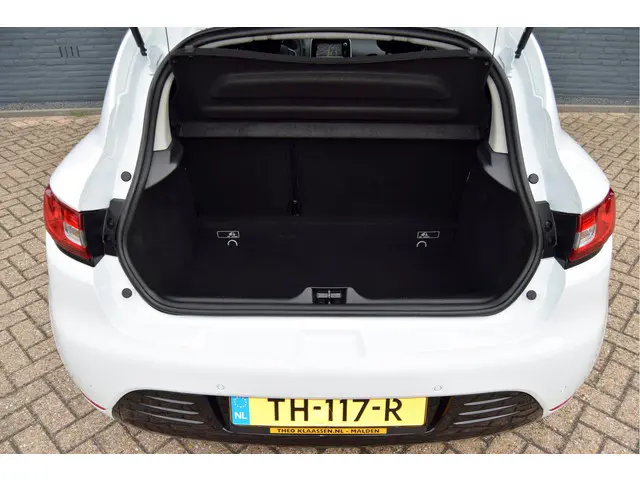 Renault Clio 0.9 TCe Limited 2018 Benzine 38