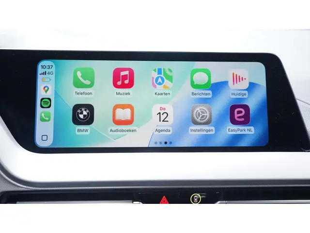 BMW 1 Serie 118i Advantage 2022 Benzine 31