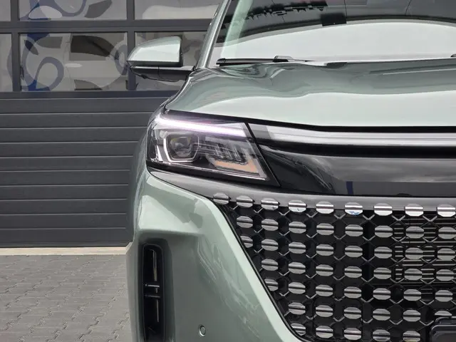 DFSK E5 PHEV 1.5 L2 2025 Hybride Benzine 4