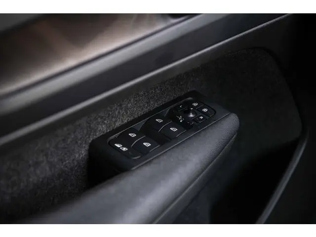 Volvo XC40 Recharge Plus 70 kWh 2022 Elektrisch 23