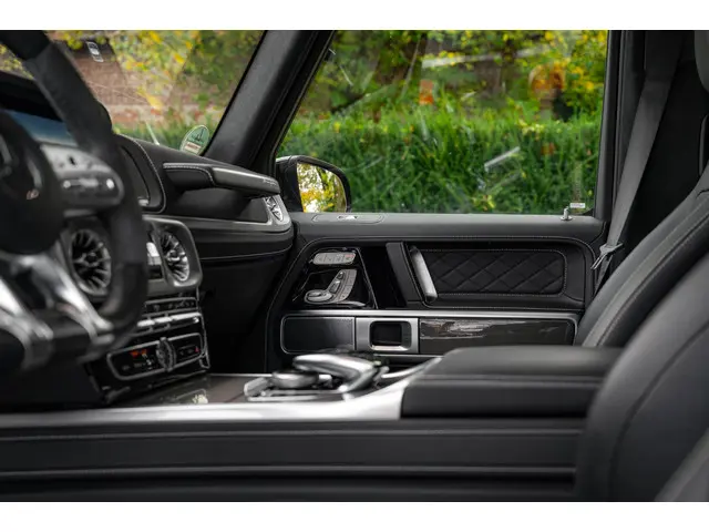 Mercedes-Benz G-Klasse AMG 63 2023 Benzine 24