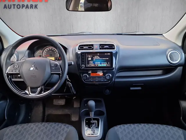 Mitsubishi Space Star 1.2 Dynamic 2023 Benzine 11