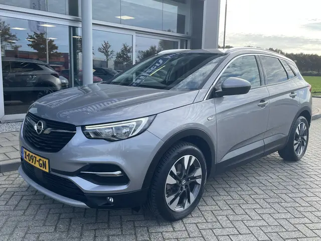 Opel Grandland X 2