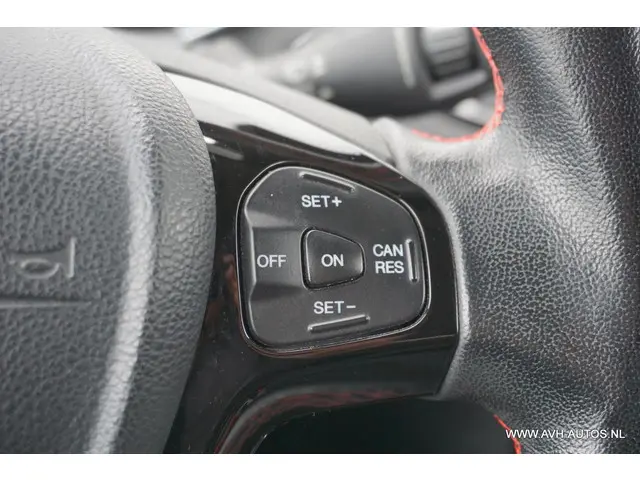 Ford Fiesta 1.0 EcoBoost Black Edition 2015 Benzine 19