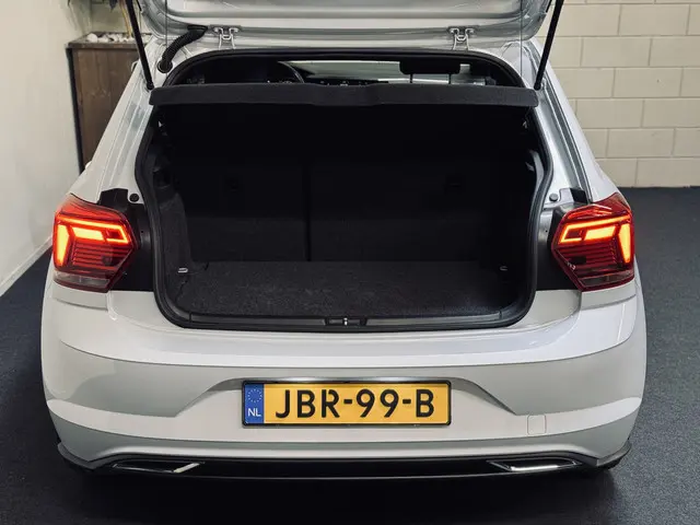 Volkswagen Polo 1.0 TSI 2x R-Line 2021 Benzine 6