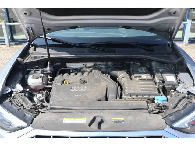 Audi Q3 35 TFSI Advanced 2019 Benzine 12