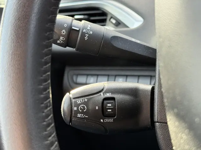 Peugeot 208 1.2 PureTech Style 2015 Benzine 20