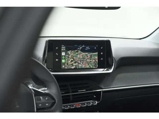 Peugeot 208 PureTech 100 Allure Pack 2023 Benzine 53