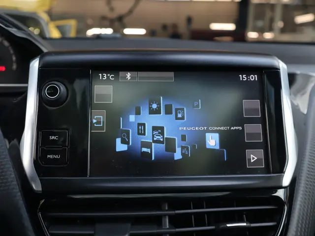 Peugeot 2008 1.2 PureTech Allure 2016 Benzine 13