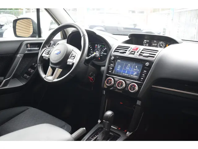Subaru Forester 2.0 Luxury - Trekhaak 2018 Benzine 14