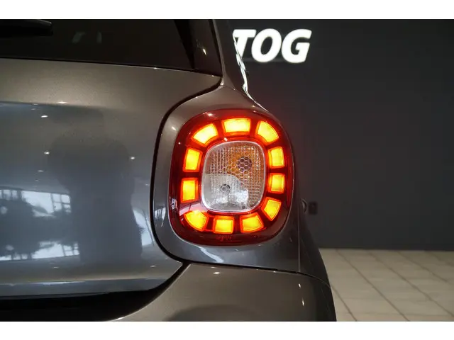 Smart Forfour EQ BRABUS Style 18 kWh 2019 Elektrisch 31