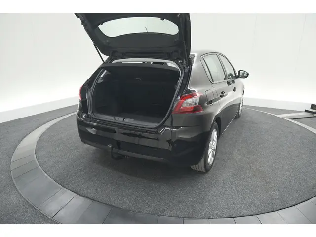 Peugeot 308 PureTech 110 Blue Lease Active 2021 Benzine 56