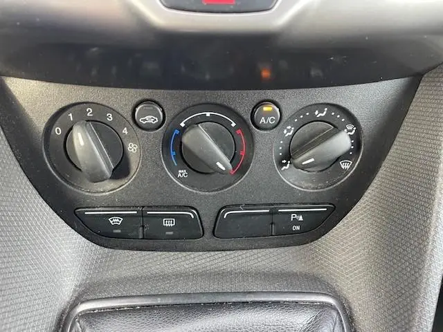 Ford Transit Connect 1.6 TDCI L1 Trend 2014 Diesel 15