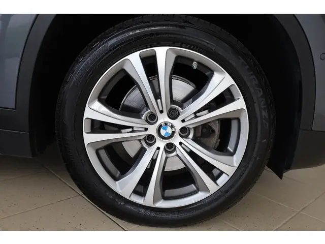 BMW X1 sDrive18i High Executive 2019 Benzine 6