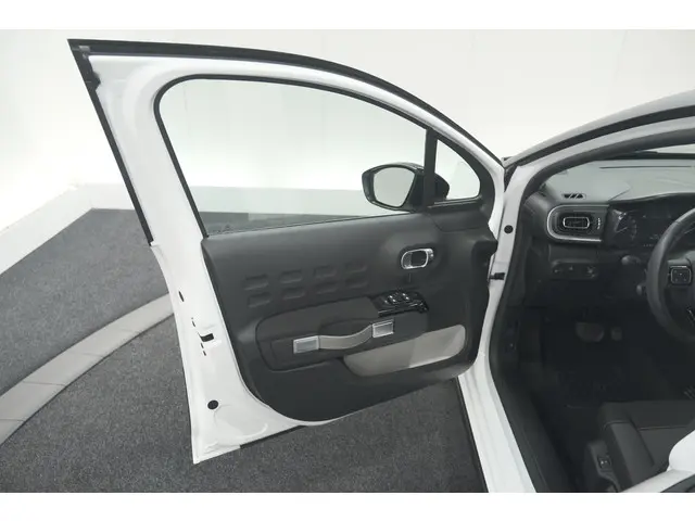 Citroën C3 PureTech 110 EAT6 Feel Edition 2020 Benzine 64