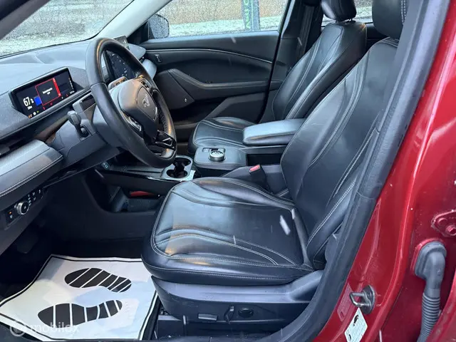 Ford Mustang Mach-E RWD 75 kWh 2021 Elektrisch 15