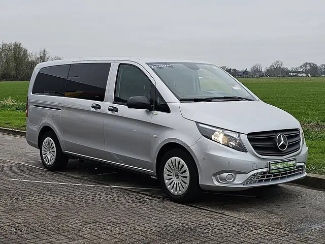 Mercedes-Benz Vito 114 CDI TOURER 2023 Diesel 5