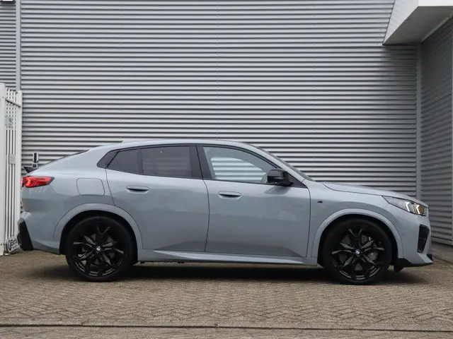 BMW X2 M35i xDrive 2025 Benzine 5