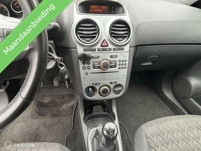 Opel Corsa 1.2 16 v EcoFlex Cosmo berlin 2013 Benzine 9