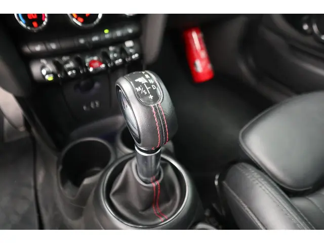 MINI 3-Deurs Cooper S 2018 Benzine 19