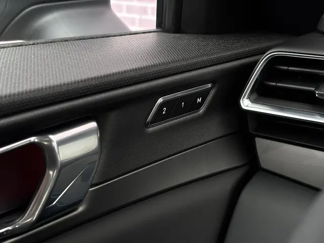 Lynk & Co 01 1.5 Plug-in Hybrid 2025 Hybride Benzine 15