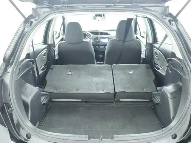 Toyota Yaris 1.5 Hybrid Dynamic 2020 Hybride Benzine 26