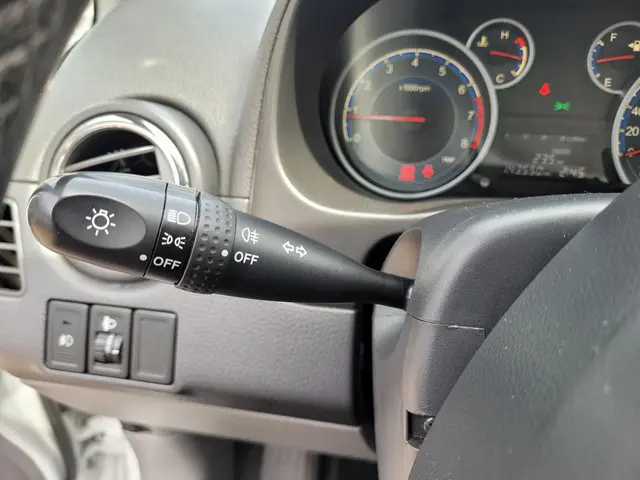 Suzuki SX4 1.6 Executive 2013 Benzine 25