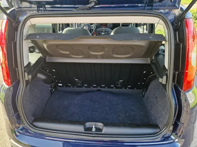 Fiat Panda 1.2 Lounge 2019 Benzine 9