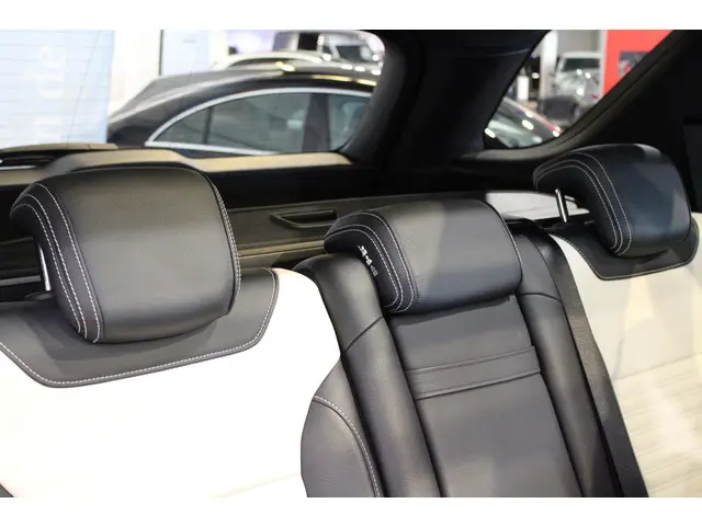 Mercedes-Benz GLE 500 e 4MATIC 2016 Hybride Benzine 13