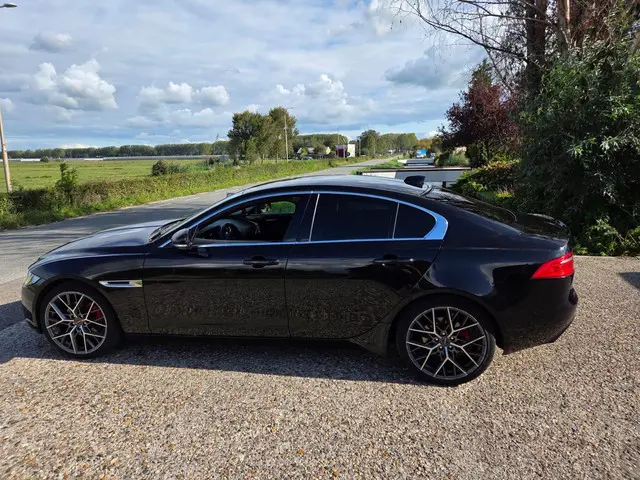 Jaguar XE 2.0 D Corporate Edition R-Sport 2016 Diesel 7