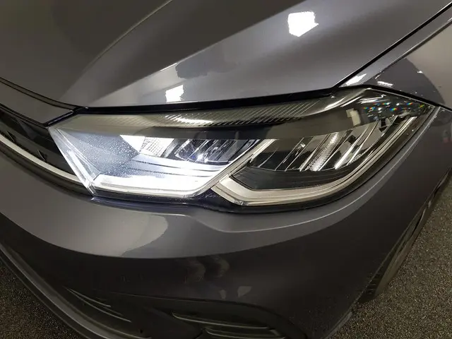 Volkswagen Polo 1.0 TSI Life 2022 Benzine 28
